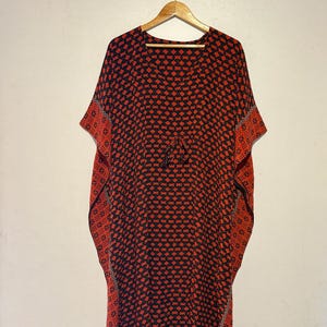 Resort Wear Kaftan For Women / Plus Size Sari Silk Caftan / Luxury Resort Wear Robe / Beach Cover Up / One Size Maxi Dress / Lounge Wear