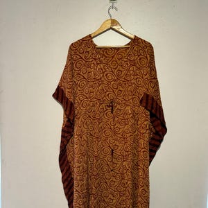 Recycle Silk Kaftan For Women / Indian Handmade Long Dressing Gown / Silk Beach Cover Up / Elegant Resort Wear / Luxury Silk Caftan Dress