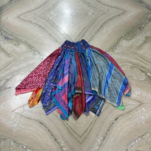 Zijdefestivalrok recyclen / Boho hippie patchwork midi-schrootrok / hippie maxirok / lange gelaagde rok patchwork / zijden zomerrok