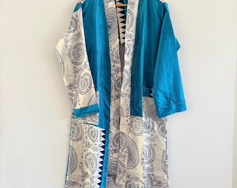 Ręcznie robiony, długi szlafrok kimono z czystego jedwabiu – niebieski, wzorzysty, plażowy narzutka