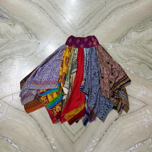 Zijden meerlaagse patchwork rok, Sari Silk patchwork schrootrok, kleurrijke zijden maxi rok, boho hippie rok, lange rok voor vrouwen