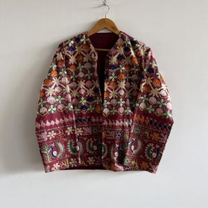 Giacca di lusso ricamata, giacca in cotone ricamata a mano, cappotto in tessuto riciclato, giacca Banjara indiana