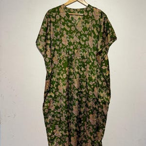 Bohemian Silk Kaftan Dress / Floral Printed Silk Long Caftan / Summer Lounge Robe / Women&#39;s Resort Dress / Lightweight Kaftan  For Her