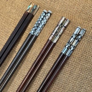 Baguettes gravées | Baguettes en bambou fabriquées à la main | Cadeau de restauration écologique pour les amateurs de cuisine | Cadeaux de Noël