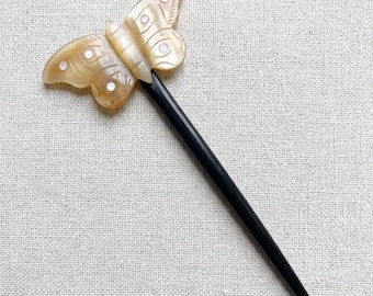 Horquilla de cuerno de búfalo hecha a mano con diseño de mariposa, accesorio minimalista
