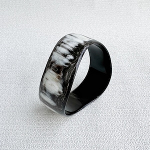 Bracciale in corno di bufalo fatto a mano / Gioielli artigianali / Regalo di Natale Black & White
