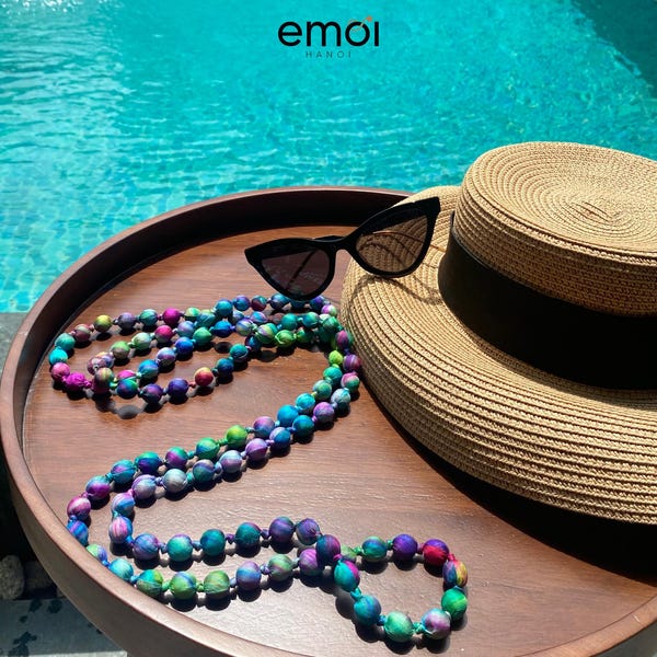 Colar longo de seda de amoreira e contas de madeira | Joia artesanal | Leve | Acessório de moda feito à mão