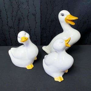 Vintage hand painted ducks figurine Porcelain set of 3 ducks