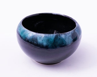Vintage Canadian pottery sugar bowl Canada collectible green flow glaze pottery sugar bowl Home decor