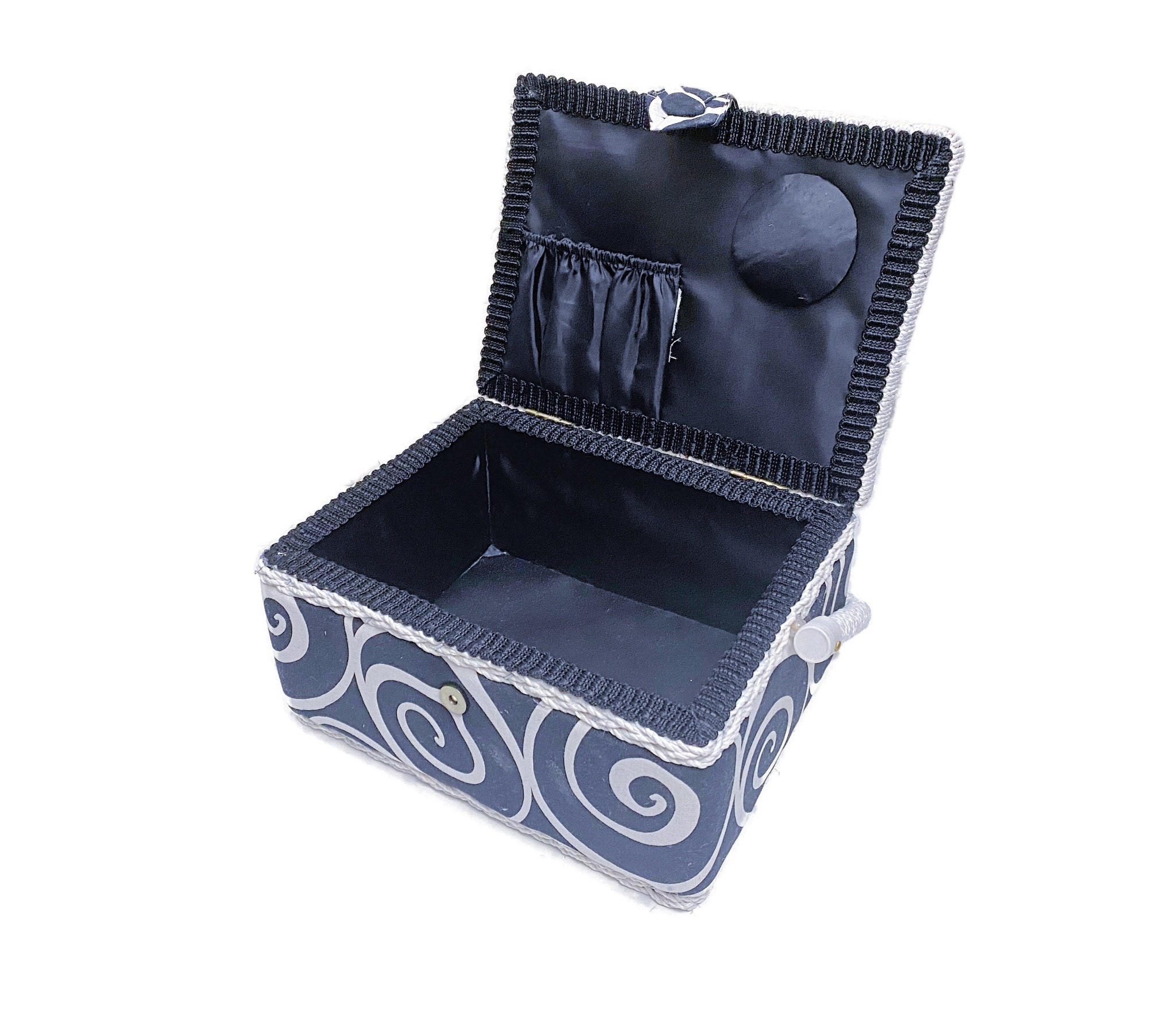 2025春大特価セール！ Vintage Sewing Baskets Set of 3 - Etsy その他