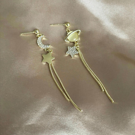 Moon Star Planet Dangle Drop Earrings| Gold Celestial Tassel Earrings|  Celestial Earrings| Mismatch Moon Star Earrings| Planet Earrings