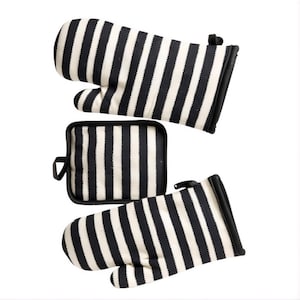 Juego de manopla de horno y agarradera de algodón hechas a mano: utensilios de cocina esenciales, resistentes al calor y con estilo.