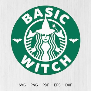 以下が含まれることがあります： 緑と白のロゴで、尖った帽子をかぶった魔女が星を頭の上に載せています。ロゴには「BASIC WITCH」と書いてあり、両側にコウモリがいます。