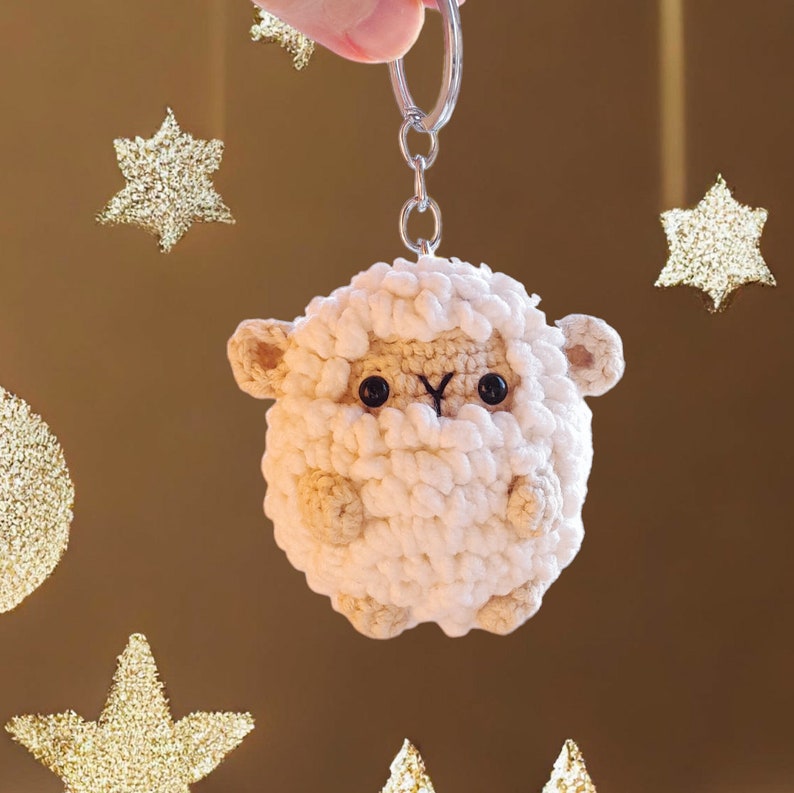 Niedlicher Plüsch-Schlüsselanhänger in Schafform, Pompon-Schaf-Plüschtier, Lamm-Osterfigur, Schaf-Schreibtischaccessoire, Schaf-Schlüsselanhänger Bild 1