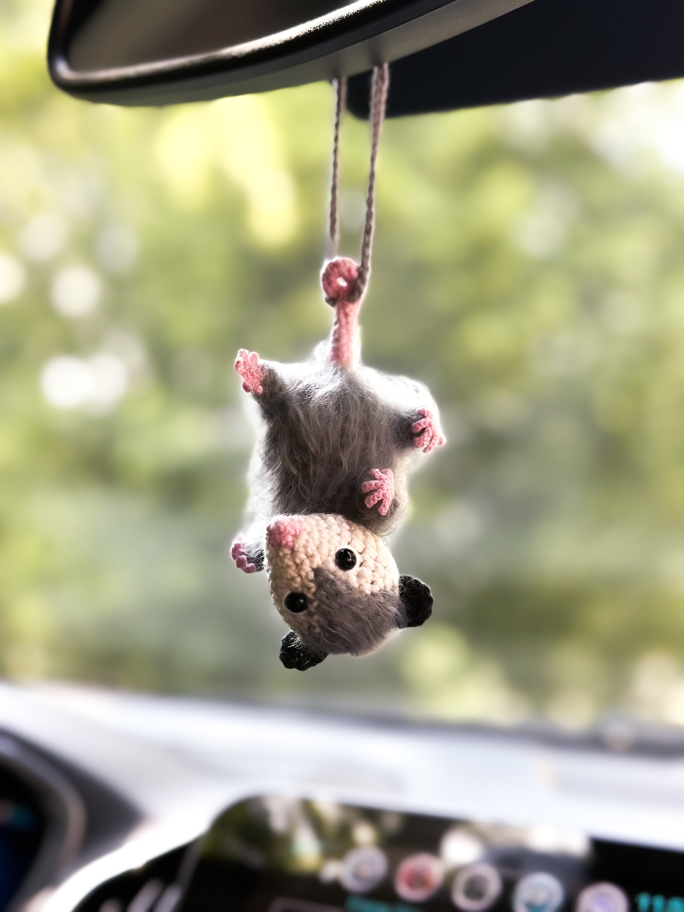 オセロ＠様お取置きです。レジンヘアゴム クリスマスブーツNo.219 Possum Rearview Mirror Accessory Crochet Opossum Car Charm, Car