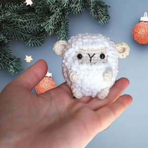 Niedlicher Plüsch-Schlüsselanhänger in Schafform, Pompon-Schaf-Plüschtier, Lamm-Osterfigur, Schaf-Schreibtischaccessoire, Schaf-Schlüsselanhänger Just Sheep Toy