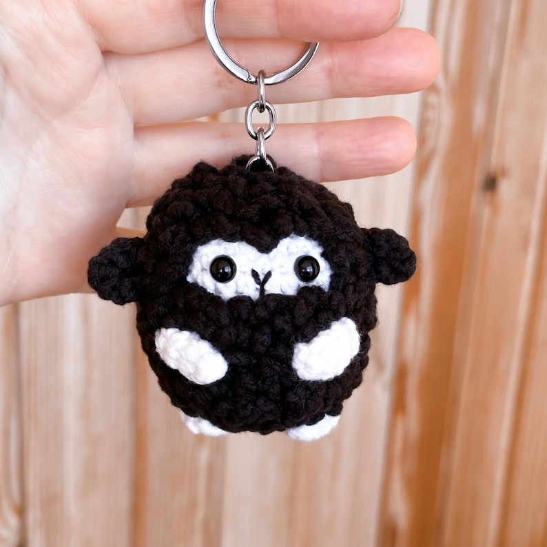 Niedlicher Plüsch-Schlüsselanhänger in Schafform, Pompon-Schaf-Plüschtier, Lamm-Osterfigur, Schaf-Schreibtischaccessoire, Schaf-Schlüsselanhänger Black Sheep Keychain