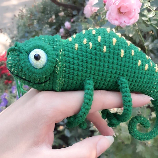 Peluche Pascal caméléon au crochet, jouet d'intérieur dragon, peluche lézard animal au crochet, décoration d'intérieur, peluche personnalisée, cadeau pour petit ami, papa