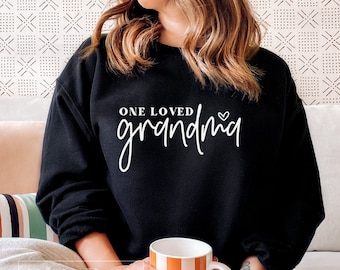 Una amada abuela svg, día de la madre svg, abuela camisa svg, abuela svg, abuela svg, regalo de la abuela, mejor abuela svg, archivo de corte png
