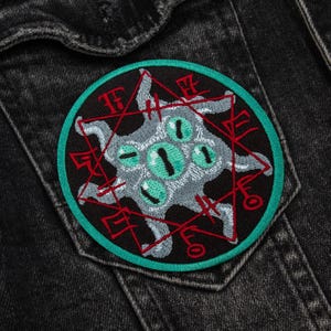 Eye Of Shoggoth Patch - Monster Secret Society Insignia - Gesticktes Aufbügeln - Größe: 3,5 Zoll