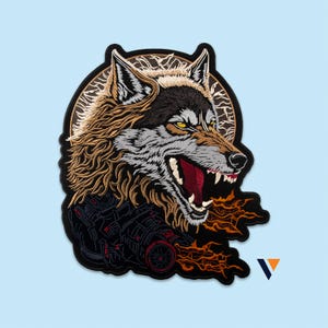 Geborduurde rugpatch Fire Wolf: boze dierenkop met vlammen - 3 maten