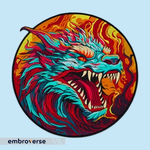 激しいドラゴンの刺繍入りアイロン接着パッチ：鮮やかなアニメファンタジー