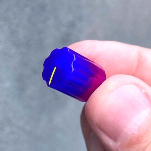 Bright Purple / Dark Blue Fluorescent Neon Davies 1900H Clone Knob