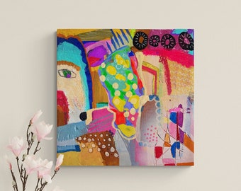 Puede incluir: Pintura abstracta con un diseño geométrico colorido. La pintura presenta una variedad de formas, líneas y colores, incluyendo azul, verde, amarillo, rojo y naranja. La pintura está colocada contra una pared blanca.