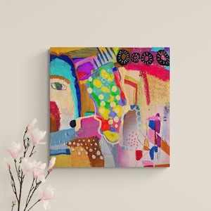 Puede incluir: Pintura abstracta con un dise&ntilde;o geom&eacute;trico colorido. La pintura presenta una variedad de formas, l&iacute;neas y colores, incluyendo azul, verde, amarillo, rojo y naranja. La pintura est&aacute; colocada contra una pared blanca.