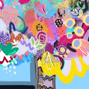 Puede incluir: Pintura abstracta de un ramo de flores colorido en un jarr&oacute;n con un dise&ntilde;o estampado en negro, blanco y marr&oacute;n. El fondo es de color azul claro.