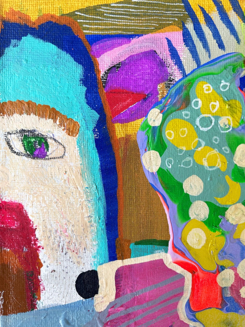 Puede incluir: Pintura abstracta con un esquema de color azul, verde y amarillo. La pintura presenta una cara con un ojo grande y un remolino de colores en el fondo.
