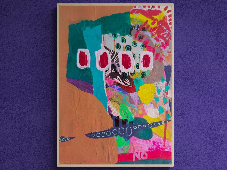 K&ouml;nnte beinhalten: Abstraktes Gem&auml;lde auf Leinwand mit einer Collage aus bunten Formen und Texturen. Das Gem&auml;lde zeigt eine Mischung aus gr&uuml;nen, blauen, rosa, gelben und roten Farben. Das Wort "NO" ist in rot am unteren Rand des Gem&auml;ldes geschrieben.