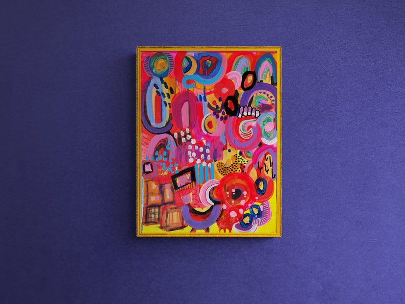 Puede incluir: Pintura abstracta con un dise&ntilde;o colorido y en espiral. La pintura presenta una variedad de formas y colores, incluyendo rojo, amarillo, azul, verde y morado. La pintura est&aacute; enmarcada en un marco dorado.