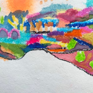 Puede incluir: Pintura abstracta con una escena de paisaje colorida. La pintura presenta una variedad de colores, incluyendo naranja, amarillo, azul, verde, rosa y morado. La pintura est&aacute; realizada en un estilo suelto y gestual.