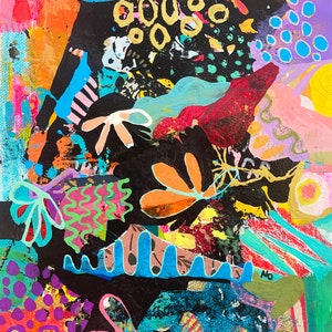 Puede incluir: Pintura abstracta con fondo negro y formas coloridas, incluyendo c&iacute;rculos, flores y hojas. La pintura est&aacute; realizada en un estilo vibrante con colores y texturas audaces.