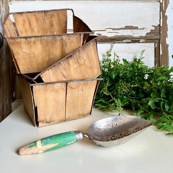 Vintage Scoop, Green Wooden Handle | Farmhouse Kitchenware | Rustic Farmhouse Kitchen