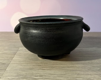Mini Cauldron | Halloween decor | Handmade pottery | Candy dish | Candy bowl | Witchy decor | Tiny dish