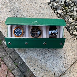 Cassa di orologio in pelle di lusso, scatola di orologio verde / crema, scatola di orologio da viaggio, cassa di lusso in pelle rotolo 3 orologi, regalo per lui, regalo di Natale