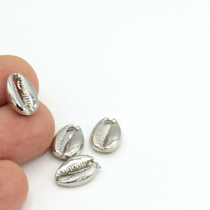 Silver Plated Cowrie Charms,Cowrie Shell Pendant, Cowrie Necklace, Small Cowrie, Boho Charms (10x14mm),1pcs,SLV-51