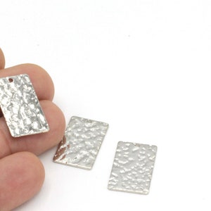 2pcs, Silver Plated Rectangle Hammered Charms , Necklace Pendant ,Brass Pendant ,Hammered Charms,Hammered Earrings Material(15x25mm) SLV-24