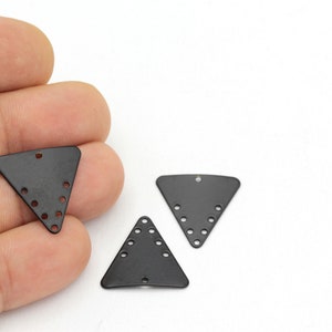 Black Plated Brass Necklace Triangle, Brass Triangle Pendant With 8 hole ,2 pcs,(20x21mm) SYH-5