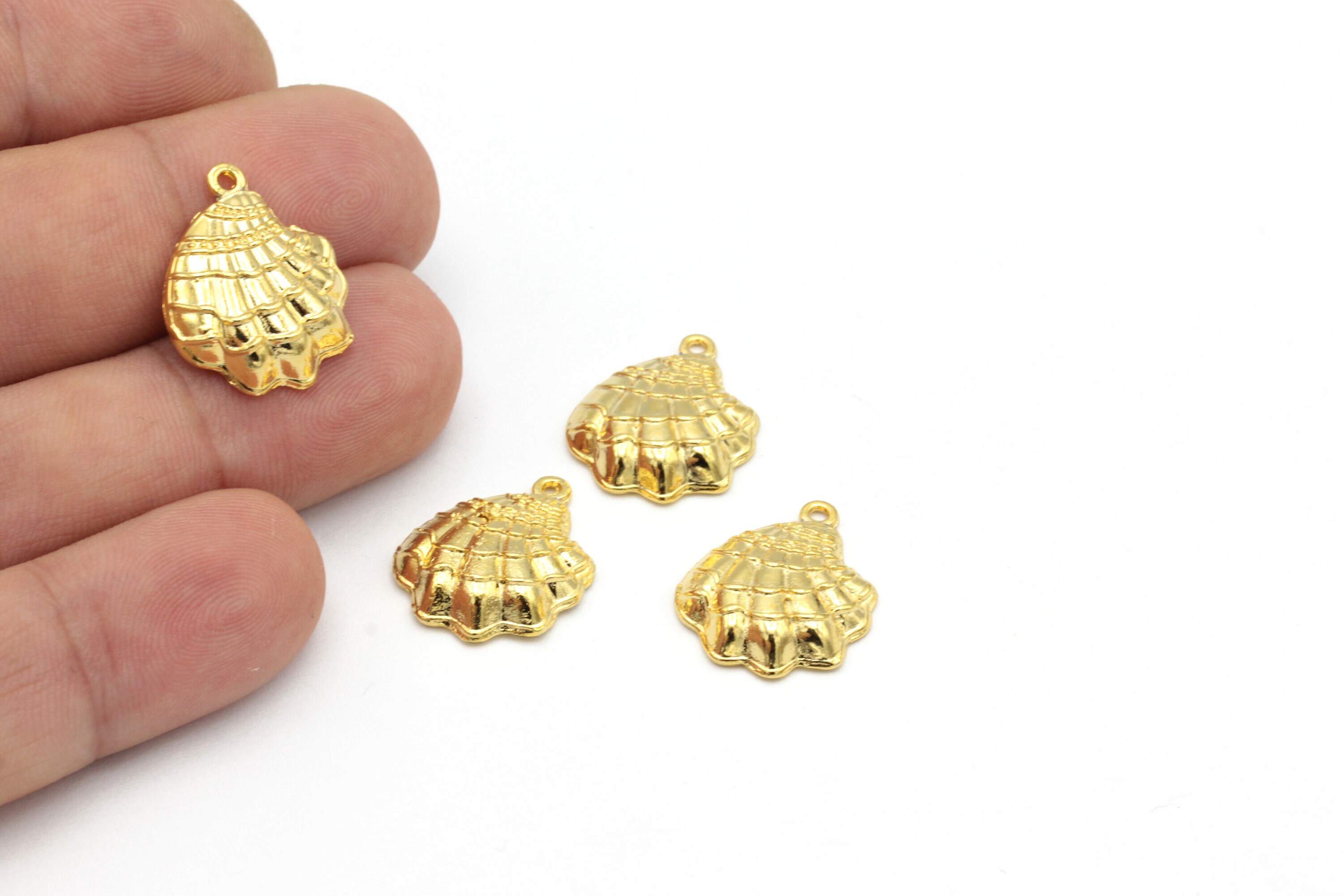 24k Gold Plated Sea Shell Pendant, Sea Shell Gold Plated Charm, Gold ...