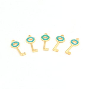 Oro plateado llave encantos, colgante de la llave, 24k oro plateado encanto, collar clave encanto 1 unids, (7x18mm) ALT-195