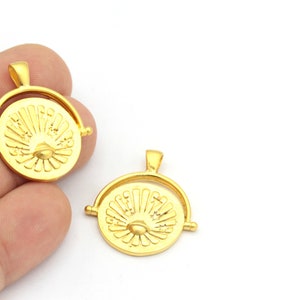 Matt Gold Plated Medallion Charms, Medallion Galaxy Charm, Matt Gold Plated Medallion, Star Trek Charms ,1 pcs,(27x30mm), MAT-44