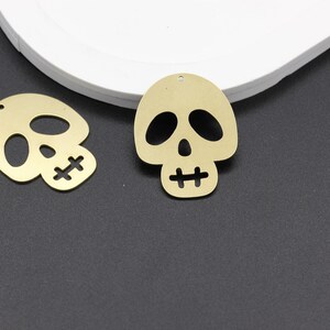 2 Pcs Raw Brass Halloween Skull Charm, Gothic Skull Pendant, Flat Brass Skull Charms for Crafts and Accessories, Laser Cut Findings,LZ-120-1