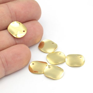 14mm Gold Plated Round Charm, Gold Plated Wavy Disc Charm, Hammered Round Disc, Gold Plated Stamping Tag, Gold Disc Jewelry, 6 pcs, ALT-1193