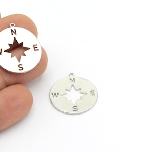 Silver Plated Compass Jewelry, Compass Medallion Necklace, North Star Compass Necklace Charms, Compass Pendant, 1Pcs,(25x27.5mm) SLV-249
