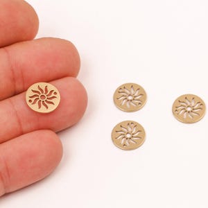 2 Pcs Raw Brass Sun Round Connector, Laser Cut Sunburst Disc Charm, Sun Connector Two Hole Pendant, Celestial Jewelry, DIY Making, LZ-619-1