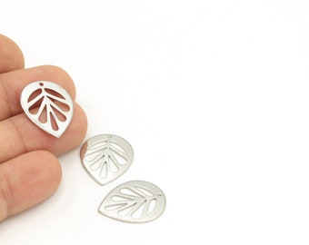 Leaf Pendant,Silver Plated Leaf Charms, Silver Plated Findings, Leaf Pendant, Silver Charms  2 pcs (19x24 mm) SLV-128