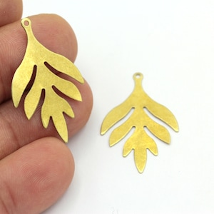 Raw Brass Flower Charms, Raw Brass Flower Necklace Pendant, Flower Earring Charms, Whosale, Jewelry Making, 5Pcs, (22x36mm), HM-372